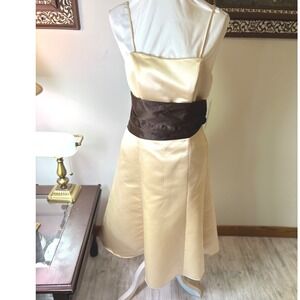 WTOO by Watters & Watters Champagne Formal Dress Brown Sash Sz 6/8 Party Holiday
